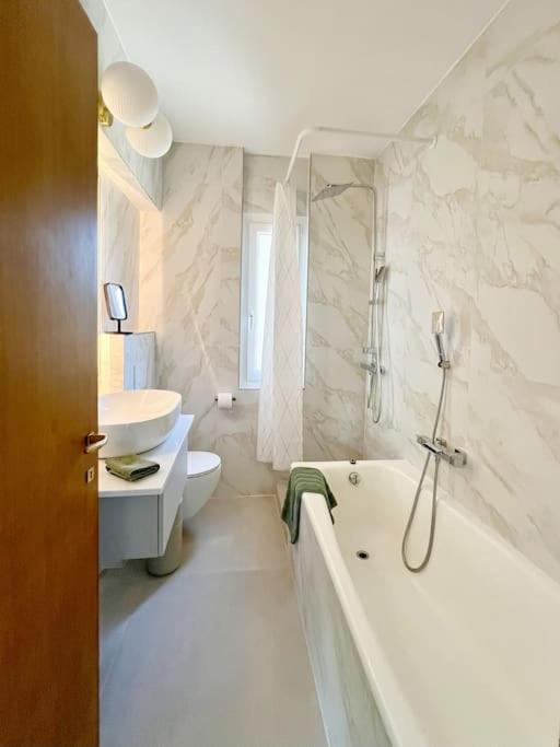 Panorama Suite In Lugano - Pazzallo باراديزو المظهر الخارجي الصورة